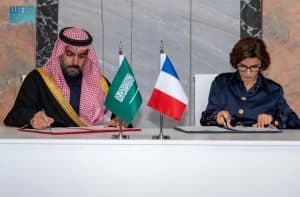 وزير الثقافة ونظيرته الفرنسية يوقّعان برنامجًا تنفيذيًا للتعاون الثقافي