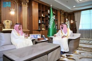 أمير جازان يستقبل رئيس “هيئة الموانئ”