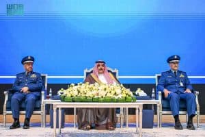 نائب وزير الدفاع يرعى حفل تخريج طلبة كلية الملك فيصل الجوية