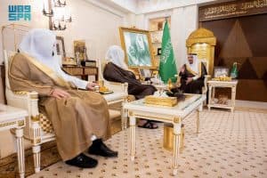 اطّلع على التقرير السنوي لأعماله.. أمير القصيم يستقبل مدير فرع هيئة الأمر بالمعروف بالمنطقة
