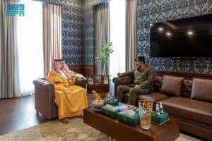 شكره على جهوده وتمنى له التوفيق.. أمير الجوف يستقبل مدير شرطة المنطقة بمناسبة انتهاء فترة تكليفه