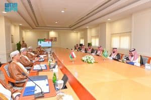 مدير حرس الحدود يرأس وفد “الداخلية” في الاجتماع السابع عشر لسلطات الحدود في مسقط