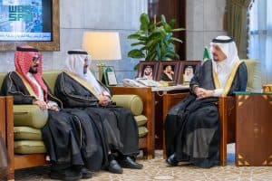 أمير الرياض يطّلع على التقرير السنوي لفرع “الموارد البشرية” بالمنطقة