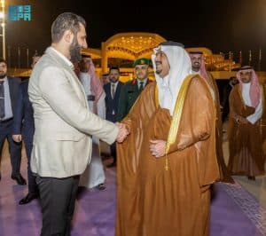 الرئيس السوري يغادر الرياض وفي مقدمة مودعيه نائب أمير المنطقة