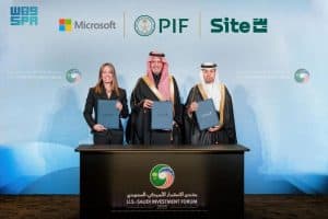 صندوق الاستثمارات العامة و(سايت) ومايكروسوفت يوقّعون مذكرة تفاهم لاستعراض حلول السحابة السيادية