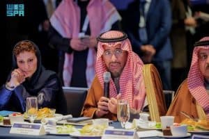 وزير الصناعة يدعو الشركات الأمريكية للاستثمار في صناعات الأدوية واللقاحات والأجهزة الطبية بالمملكة