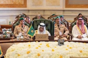 “البديوي”: العمل العسكري الخليجي المشترك يحظى باهتمام ورعاية قادة دول المجلس