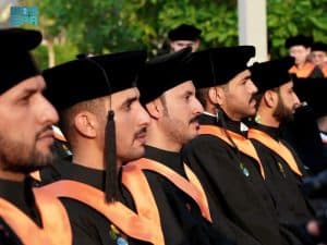 “الداخلية” تحتفي بتخريج 66 موظفًا من برنامج ماجستير هندسة الذكاء الاصطناعي بجامعة “كاوست”