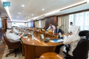 وزير “البيئة” يلتقي المبعوث الأممي المعني بالمحيطات ويستعرض جهود المملكة في حماية البيئة والموارد البحرية