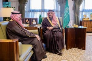 أمير الرياض يستقبل رئيس فرع النيابة العامة المعين حديثًا بالمنطقة