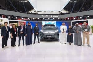 الفطيم BYD السعودية تكشف عن ATTO 8: سيارة الدفع الرباعي العائلية الهجينة فائقة القدرة في المملكة