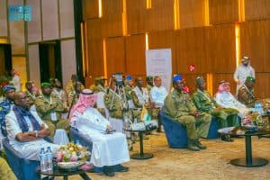 “التحالف الإسلامي” يطلق برنامجًا متخصصًا في مراكز الإدماج وإعادة تأهيل المتطرفين في العاصمة النيجرية نيامي
