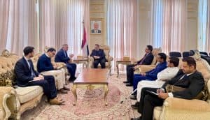 رئيس مجلس الشورى اليمني يُثمِّن الدور الحيوي للتحالف العربي في الحفاظ على وحدة الدولة اليمنية