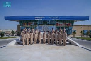 قائد القوات الجوية يقف على سير مناورات تمرين “رماح النصر 2026” في مركز الحرب الجوي بالقطاع الشرقي