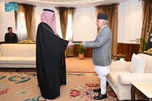 السفير بن منيخر يقدم أوراق اعتماده سفيرًا لخادم الحرمين الشريفين لدى نيبال