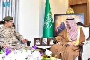 نوه بجهودهم وخدماتهم الصحية.. أمير نجران يستقبل مدير مستشفى القوات المسلحة بالمنطقة وعددًا من منسوبيه