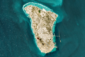 الرئيس الأمريكي يعلن استهداف معقل النفط الإيراني ويهدد بتدمير بنيته التحتية.. وإيران تتوعد بالرد بالمثل
