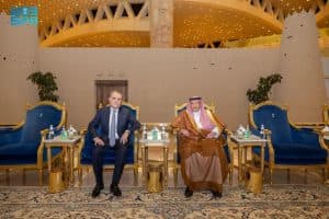 نائب وزير الخارجية يستقبل وزير خارجية أذربيجان لدى وصوله الرياض