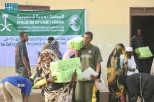 “اغاثي الملك سلمان” يوزع 2,800 كيس من الدقيق في السودان