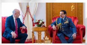 ملك البحرين يلتقي وزير الدفاع بالمملكة المتحدة