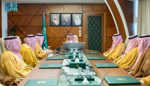 اطّلع على خدماتها وجاهزيتها التشغيلية.. أمير المنطقة الشرقية يستقبل رئيس مطارات الدمام وعددًا من قياداتها