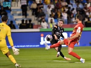 تعادل القادسية والشباب 2-2