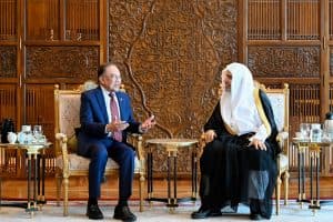 رئيس وزراء ماليزيا يستقبل الأمين العام لرابطة العالم الإسلامي