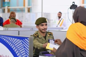جوازات مطار الأمير محمد بن عبدالعزيز تستقبل أولى رحلات ضيوف الرحمن من الصومال القادمين لأداء فريضة الحج
