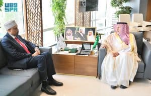 بحثا الموضوعات ذات الاهتمام المشترك.. الدكتور الربيعة يلتقي سفير الصومال لدى المملكة