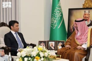 بحثا الموضوعات ذات الاهتمام المشترك.. أمير نجران يستقبل القنصل العام لباكستان
