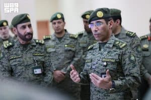 المدير العام للجوازات المكلّف يتفقّد مركزي اللجان الإدارية الموسمية بالتنعيم والشميسي