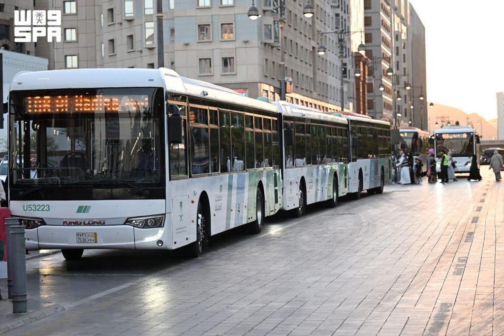 F10049975