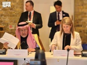 الدكتور عبدالله الربيعة يشارك في الجلسة الإنسانية المغلقة بمؤتمر الشراكات العالمية في لندن
