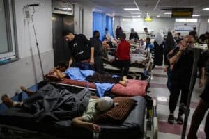 نقص مخزون بنوك الدم في قطاع غزة يهدد بكارثة إنسانية