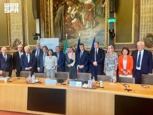 وزير الدولة للشؤون الخارجية يلتقي لجنة الشؤون الخارجية والدفاع بمجلس الشيوخ الفرنسي