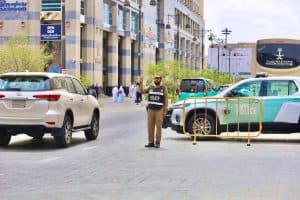 شرطة منطقة المدينة المنورة تقبض على مقيم لممارسته التسول