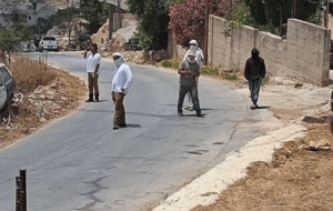 إصابة 5 فلسطينيين في اعتداءات للمستعمرين بالضفة الغربية