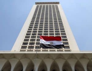 مصر تدين بأشد العبارات استهداف إيران الناقلة السعودية “وديان” أثناء عبورها مضيق هرمز
