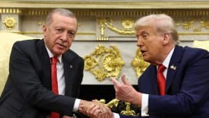 ترمب: لا أحد يملي عليّ لمن نبيع “إف-35” وتركيا حليفتنا