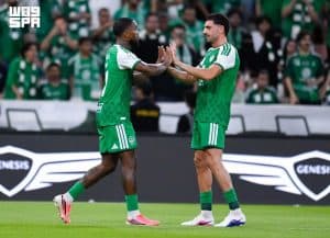 الأهلي يتغلّب على أبها برباعية